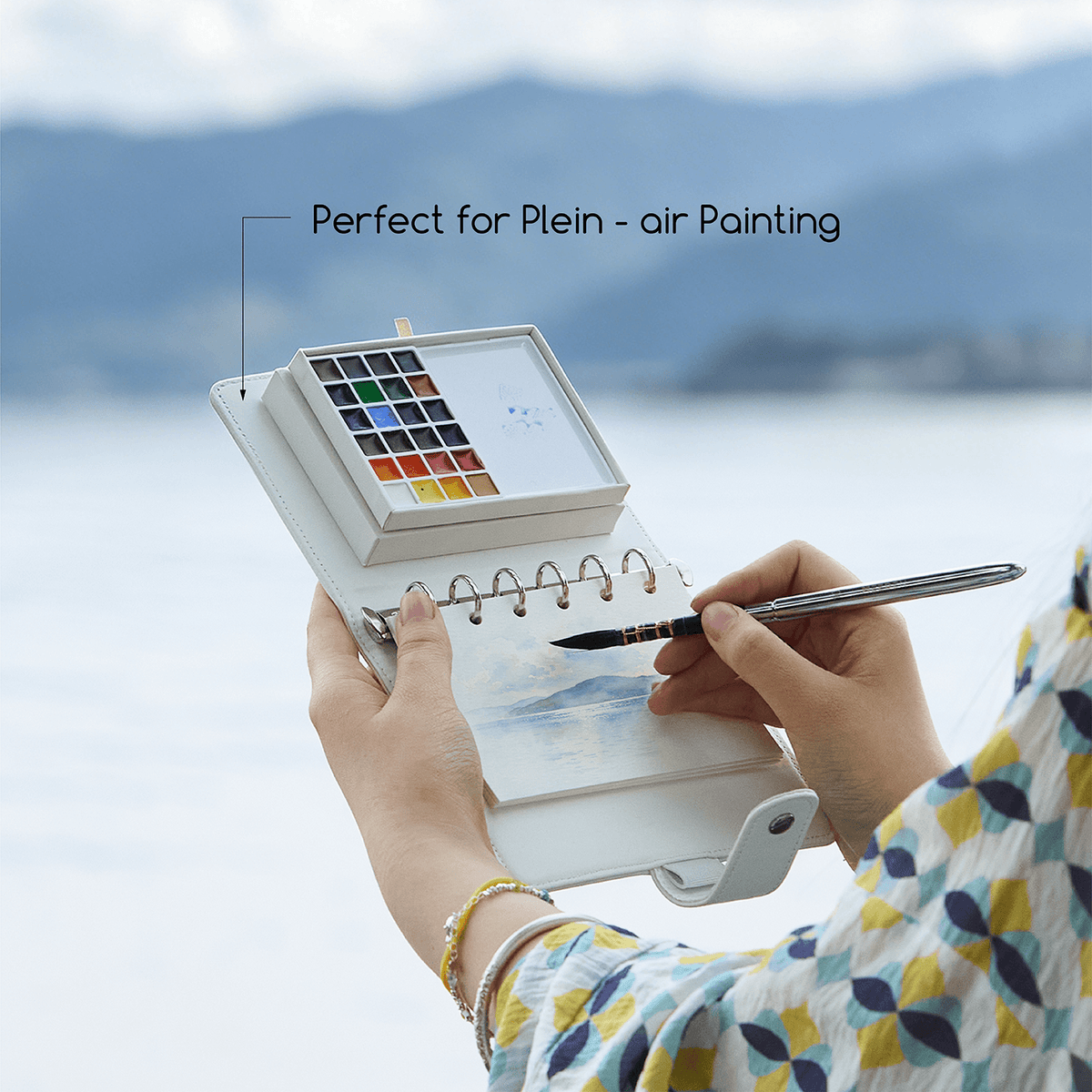 MEEDEN watercolour travel set with paint palette, brush and journal